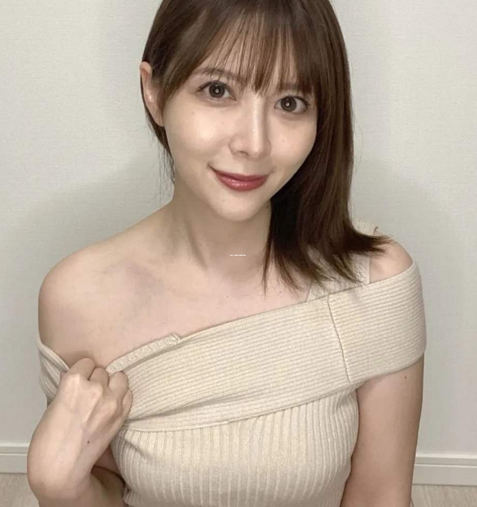 探索Yeezy中国官网——潮流鞋履的时尚殿堂